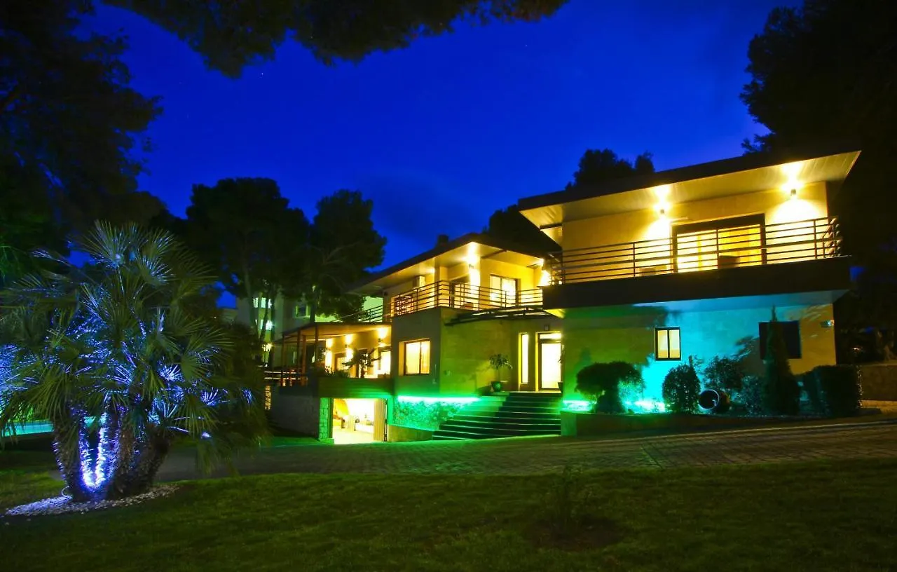 Villa Planet Салоу